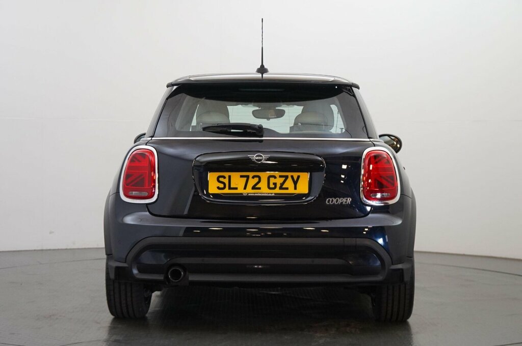 Mini Hatch 1.5 Cooper Exclusive Hatchback Steptron Black #5