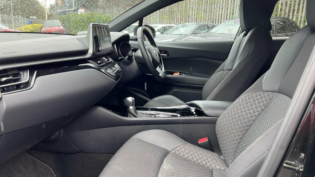 Toyota C-Hr 1.8 Vvt-h Design Cvt Euro 6 Ss SN23KDA Black #5