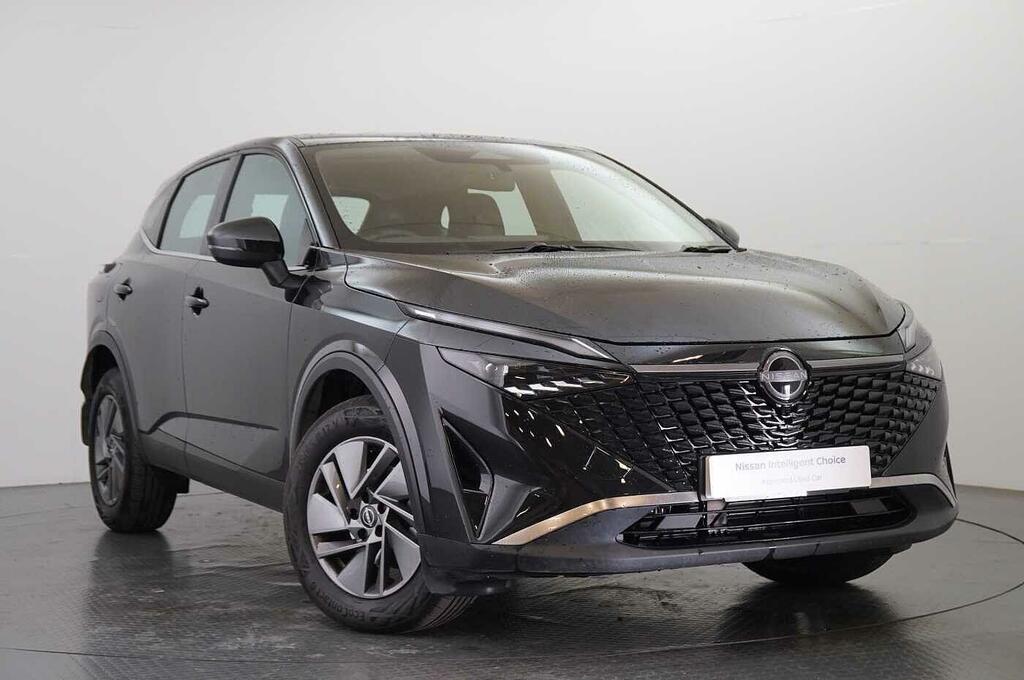 Nissan Qashqai 1.3 Dig-t Mh 158 Acenta Premium X-tronic With Black