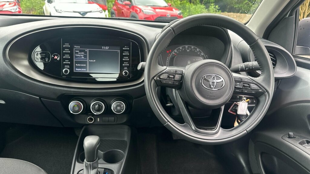Toyota Aygo X 1.0 Vvt-i Pure X-shift Euro 6 Ss Silver #6