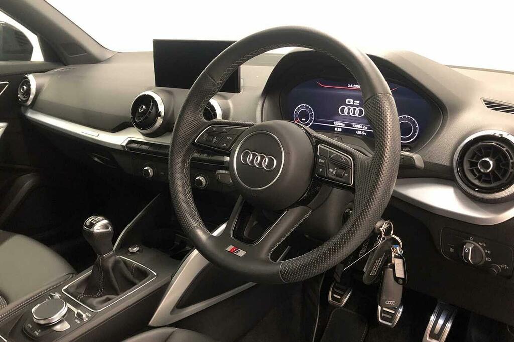 Audi Q2 S Line 35 Tfsi 150 Ps 6-Speed SO72VGC Black #6