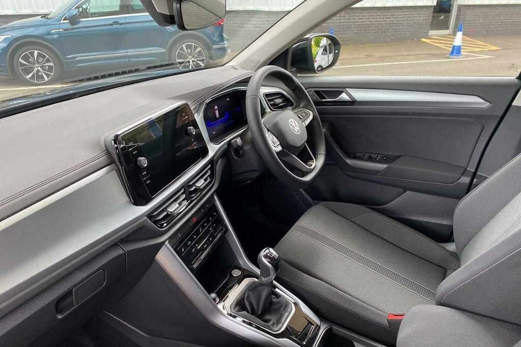 Volkswagen T-Roc 1.5 Tsi Match SL26WFP Black #2