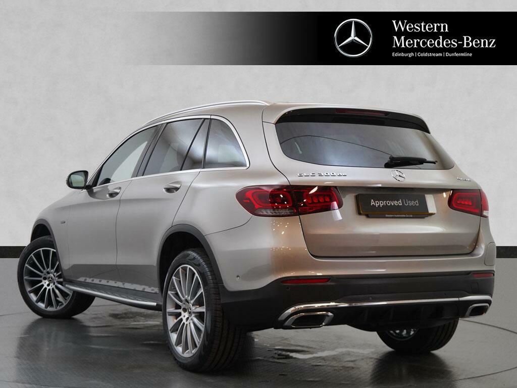 Mercedes-Benz GLC Class Glc 300 De 4Matic Amg Line Premium Silver #2