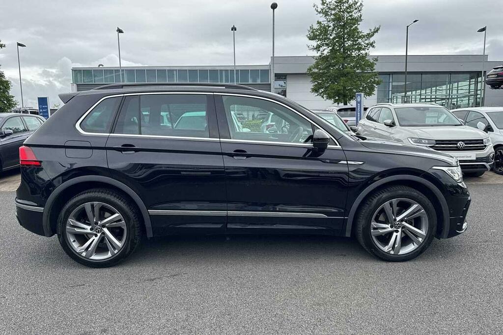 Volkswagen Tiguan 1.5 Tsi 150 R-line Edition Dsg SN73CAC Black #4