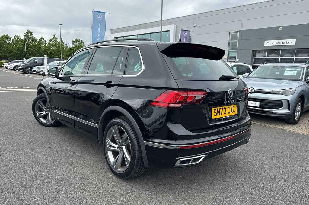 Volkswagen Tiguan 1.5 Tsi 150 R-line Edition Dsg SN73CAC Black #3