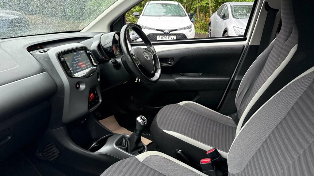 Toyota Aygo 1.0 Vvt-i X-trend Euro 6 SO19ULK White #5