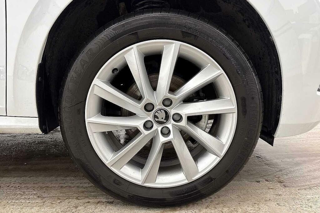 Skoda Kamiq 1.0 Tsi 95 Se Edition White #5
