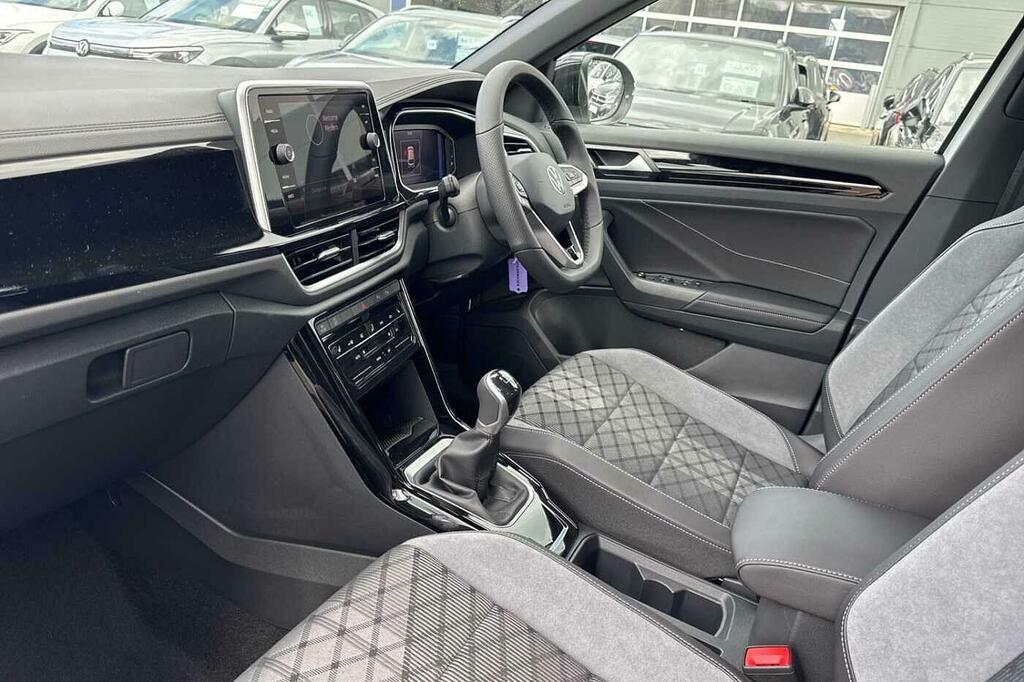 Volkswagen T-Roc 1.5 Tsi R-line SL26WFH White #2