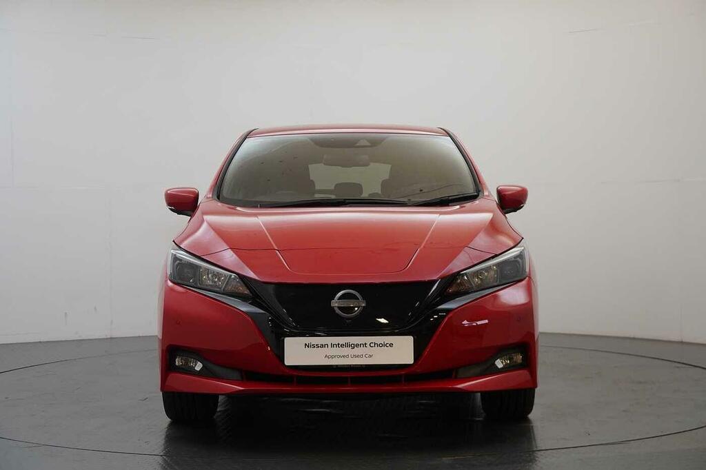 Nissan Leaf 39Kw N-connecta With Sat Nav And 360 Around V Red #4