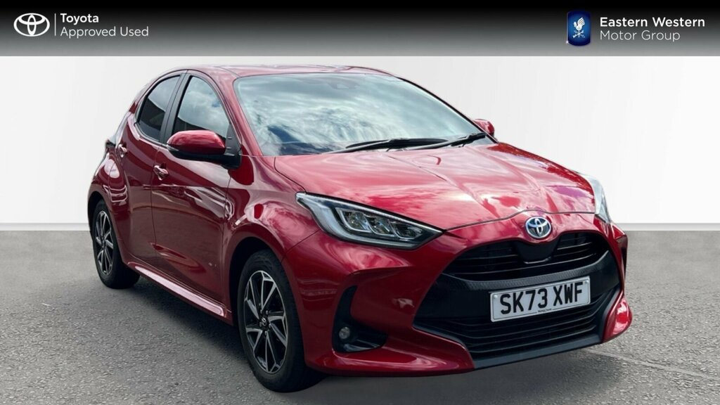 Toyota Yaris 1.5 Vvt-h Design E-cvt Euro 6 Ss SK73XWF Red