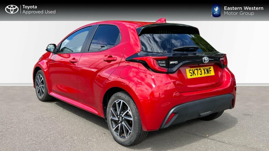 Toyota Yaris 1.5 Vvt-h Design E-cvt Euro 6 Ss SK73XWF Red #4