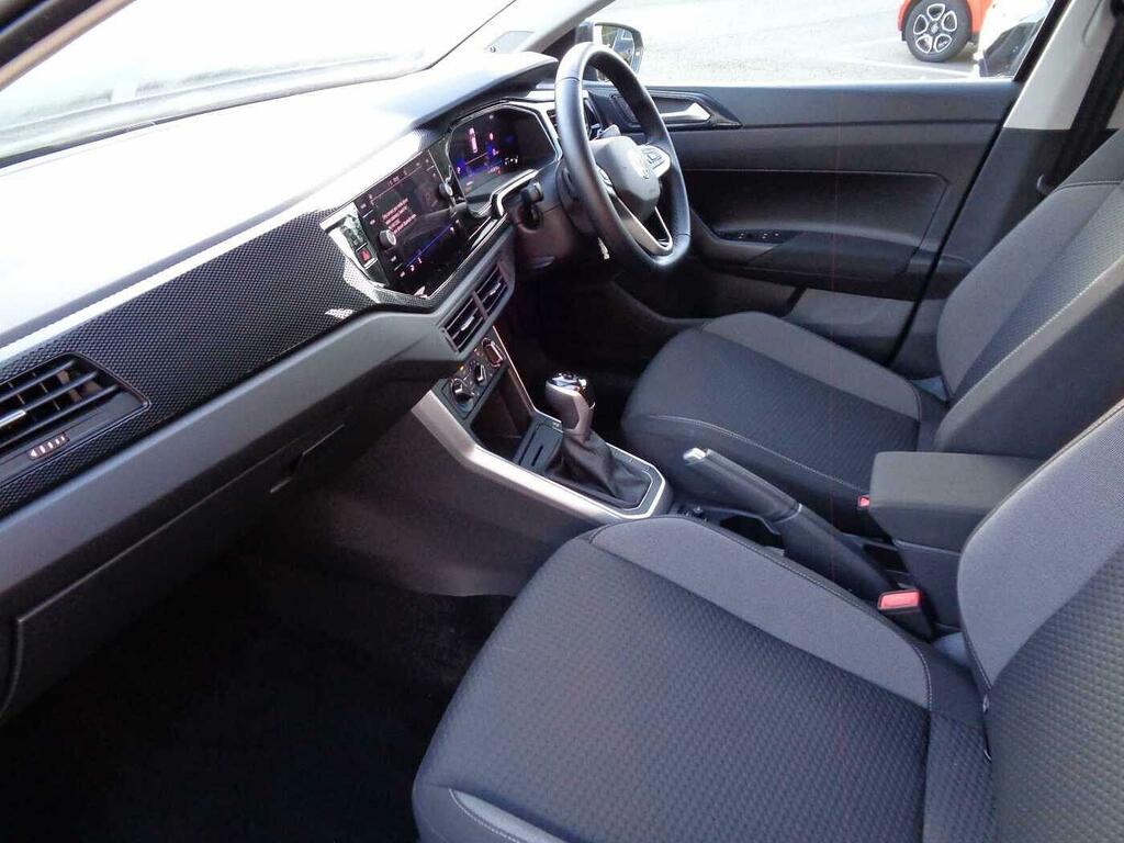 Volkswagen Polo 1.0 Tsi Life Dsg SL74FFD Black #2