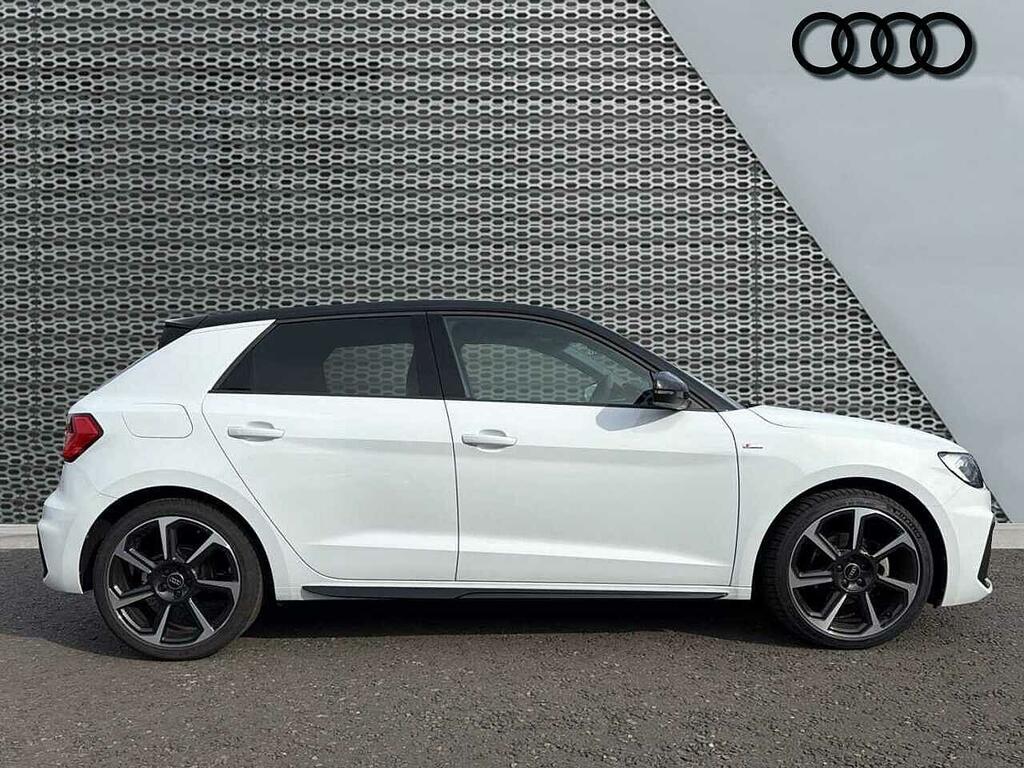 Audi A1 Black Edition 30 Tfsi 110 Ps 6-Speed White #4