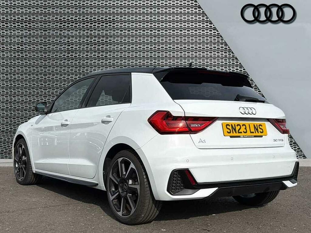 Audi A1 Black Edition 30 Tfsi 110 Ps 6-Speed White #3