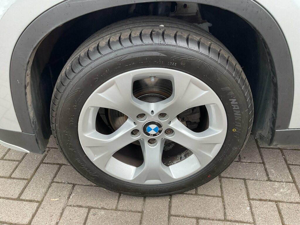 BMW X1 Black #26