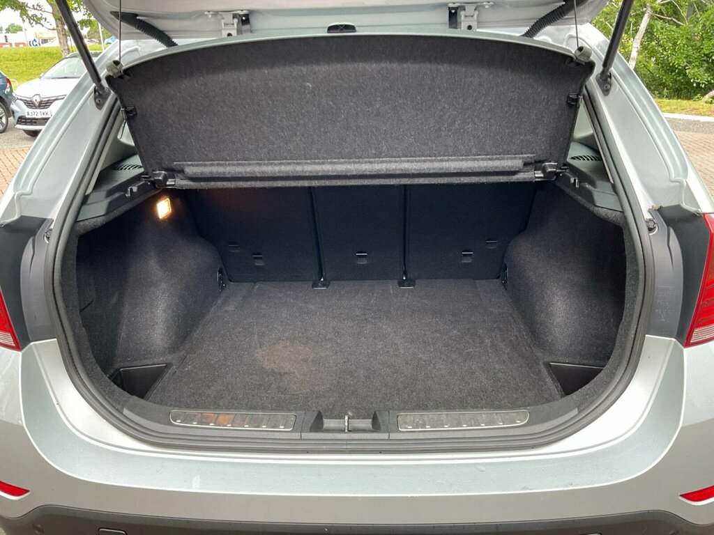 BMW X1 Black #30