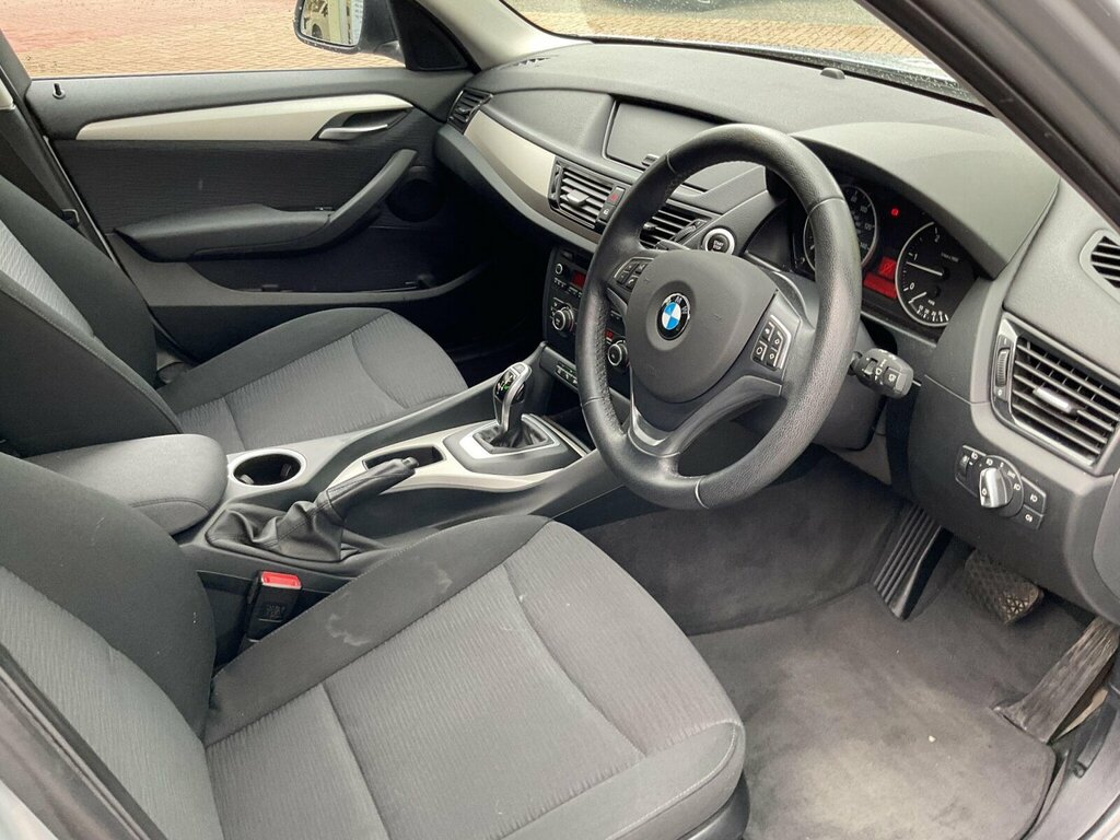BMW X1 Black #12