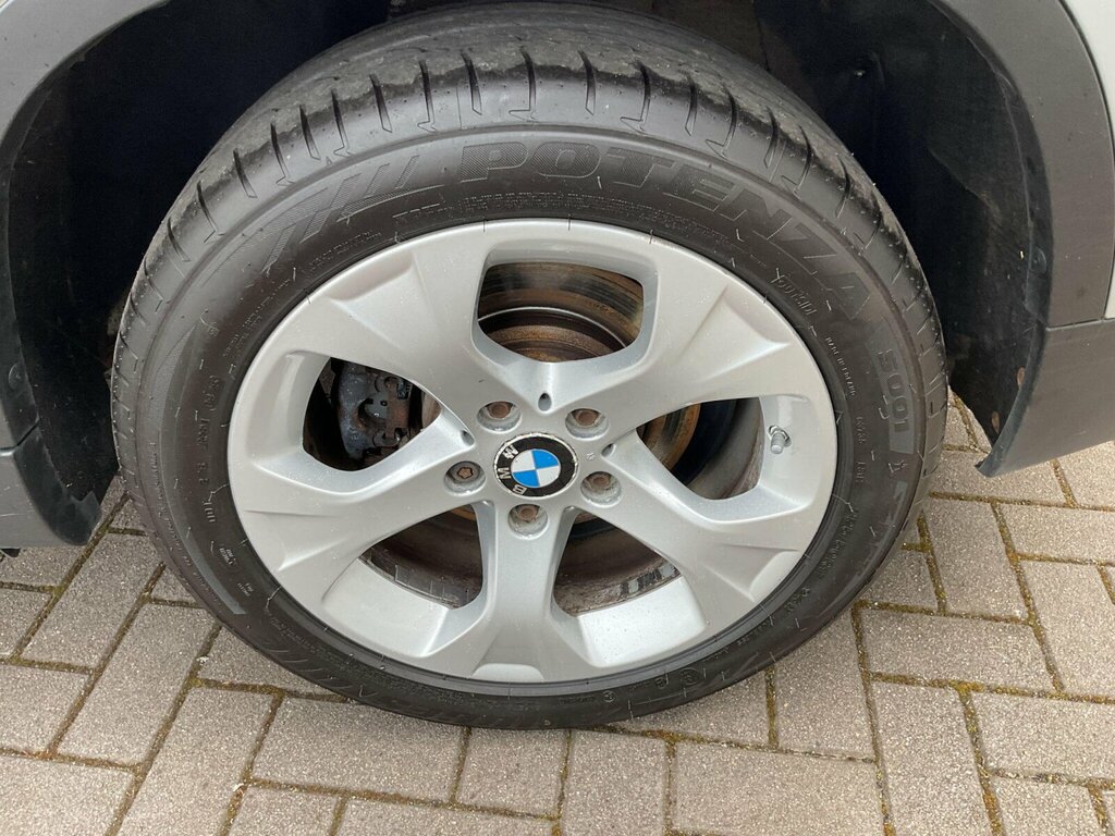 BMW X1 Black #27