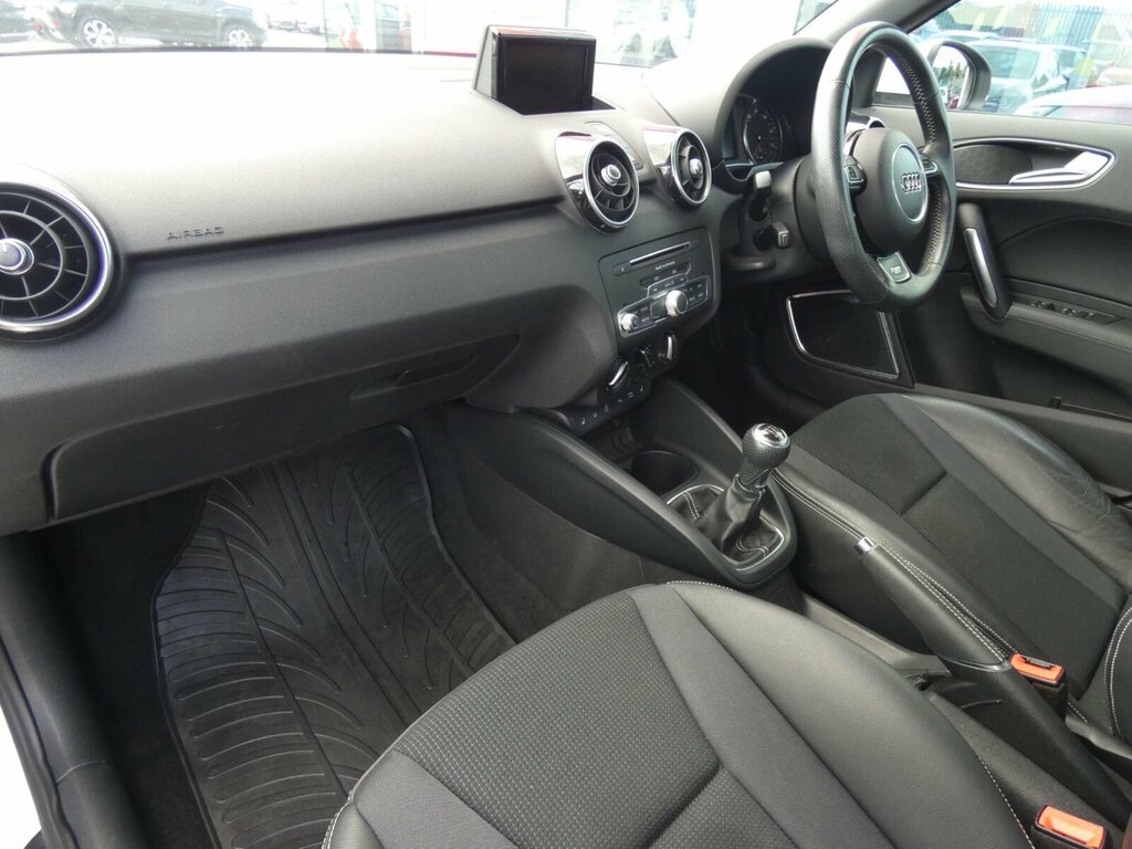 Audi A1 1.4 Tfsi S Line Sportback Euro 6 Ss White #2
