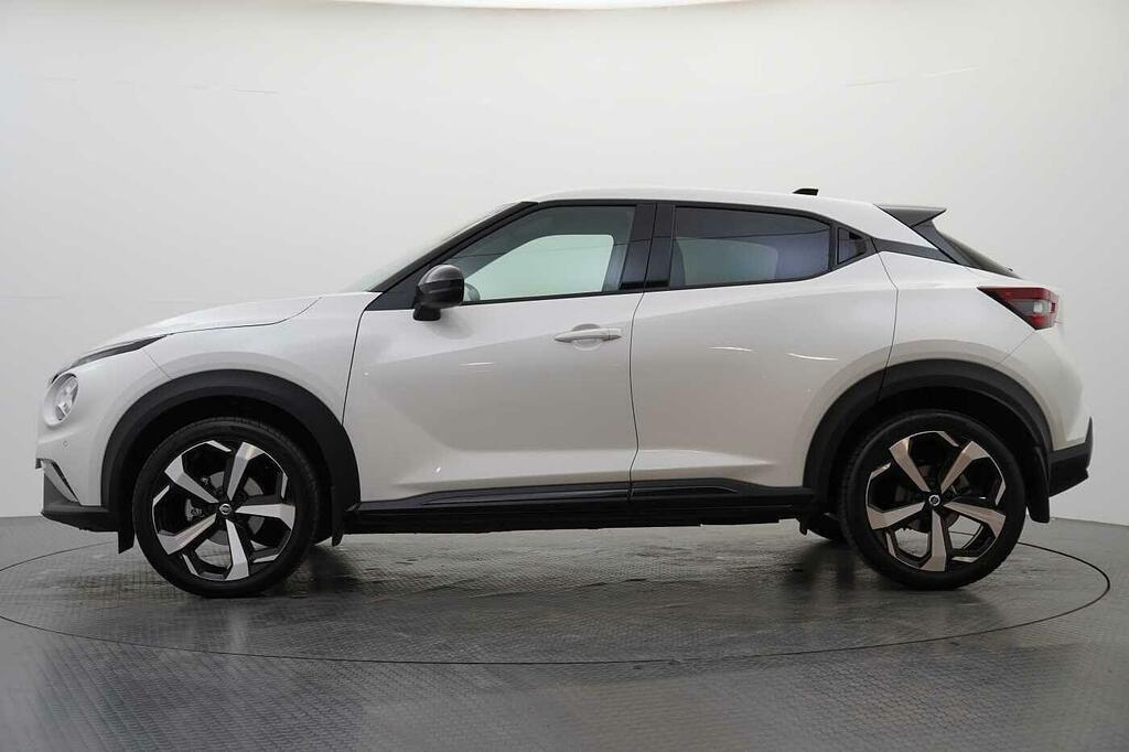Nissan Juke Acenta White #5