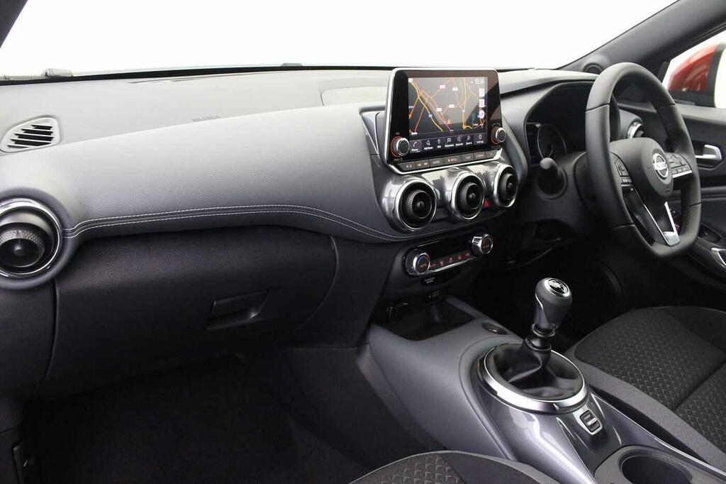 Nissan Juke Acenta White #2