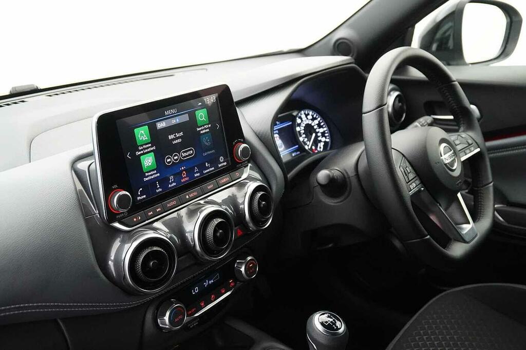 Nissan Juke Acenta White #20