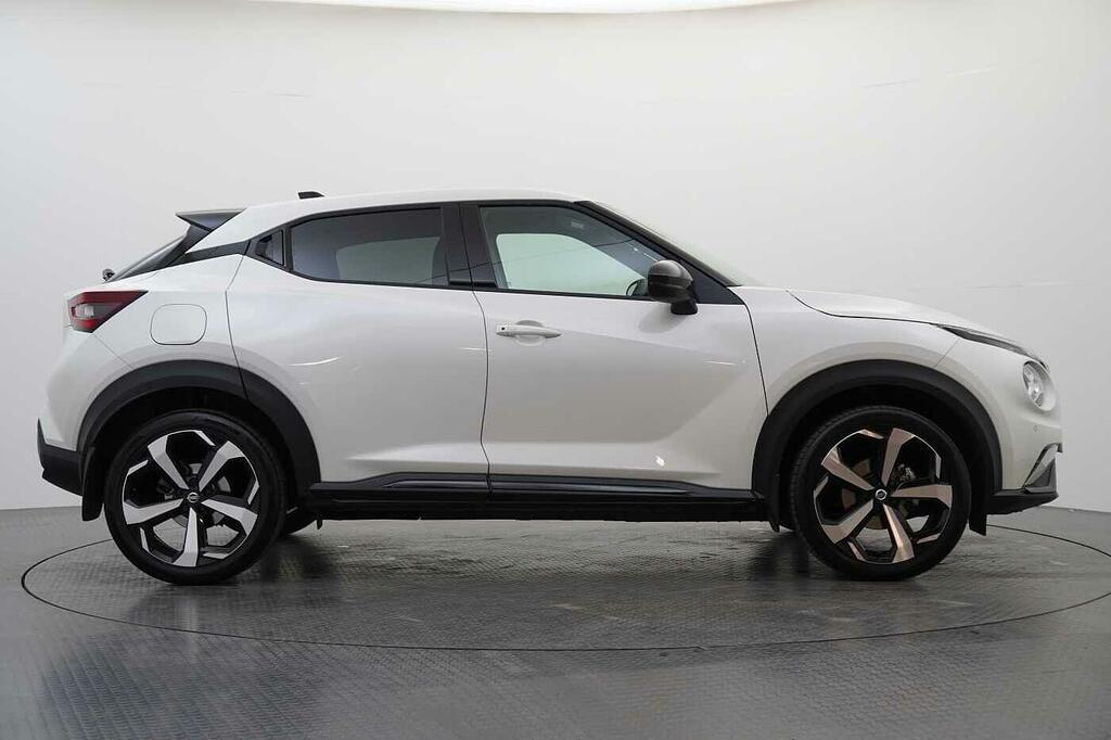 Nissan Juke Acenta White #7