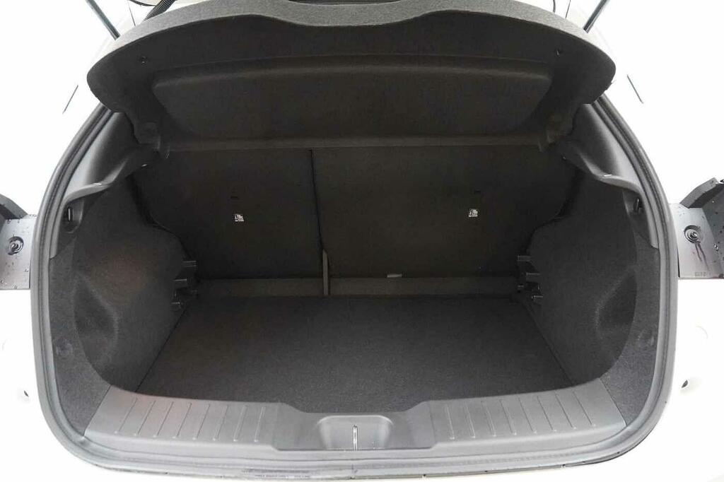 Nissan Juke Acenta White #10