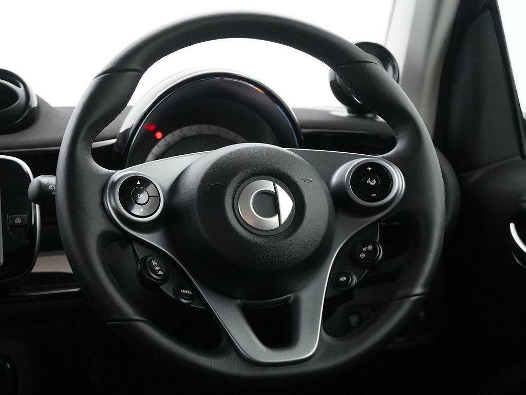 Smart Fortwo Coupe Eq Fortwo Pulse Premium Black #23