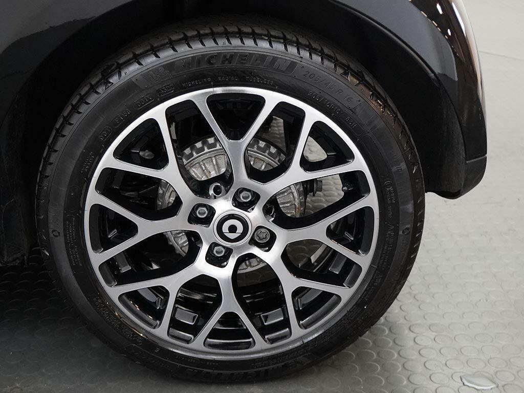 Smart Fortwo Coupe Eq Fortwo Pulse Premium Black #18