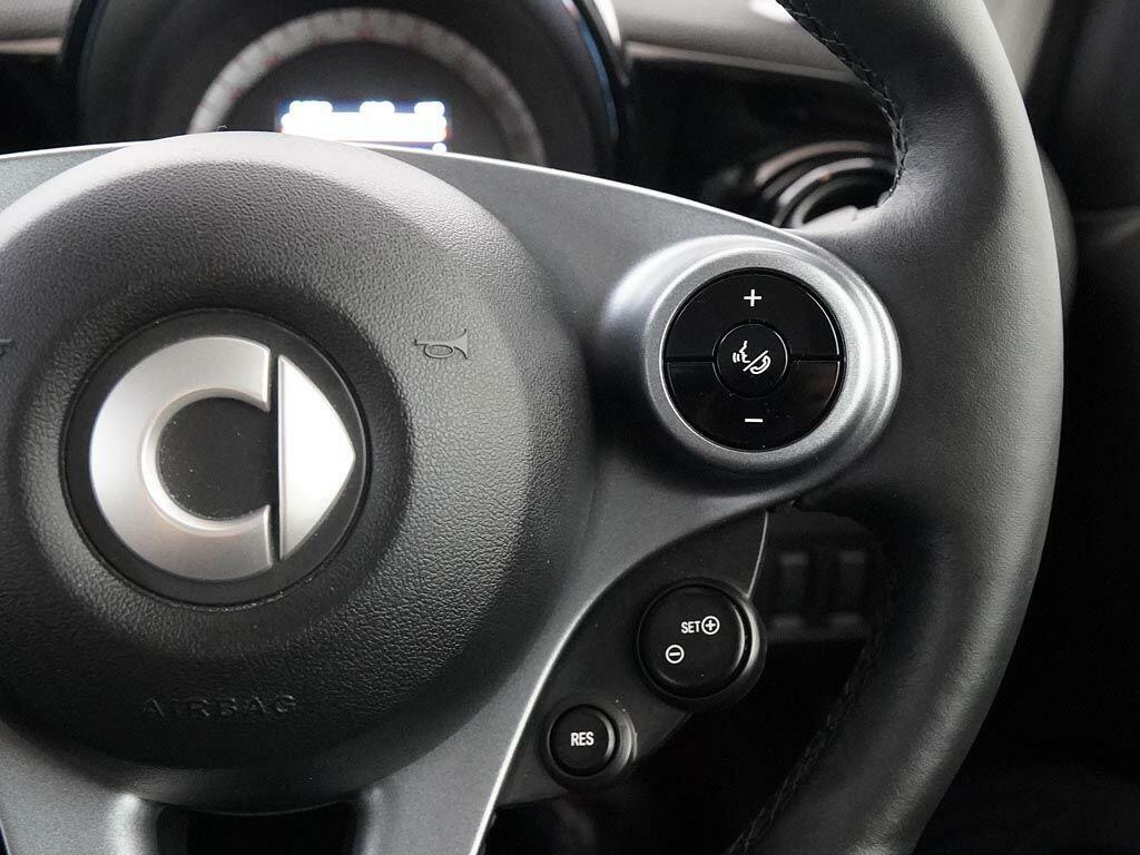 Smart Fortwo Coupe Eq Fortwo Pulse Premium Black #26