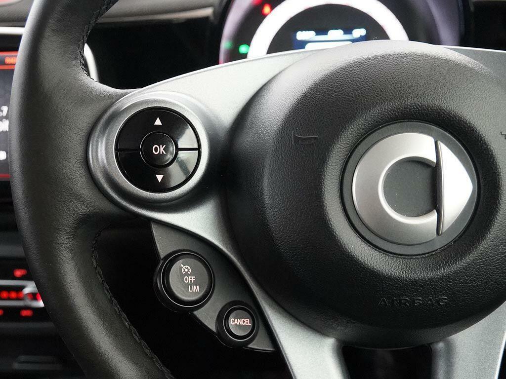 Smart Fortwo Coupe Eq Fortwo Pulse Premium Black #25