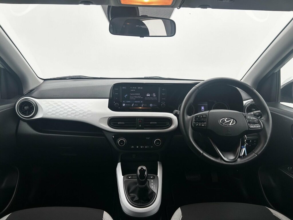 Hyundai I10 Hatchback Green #7