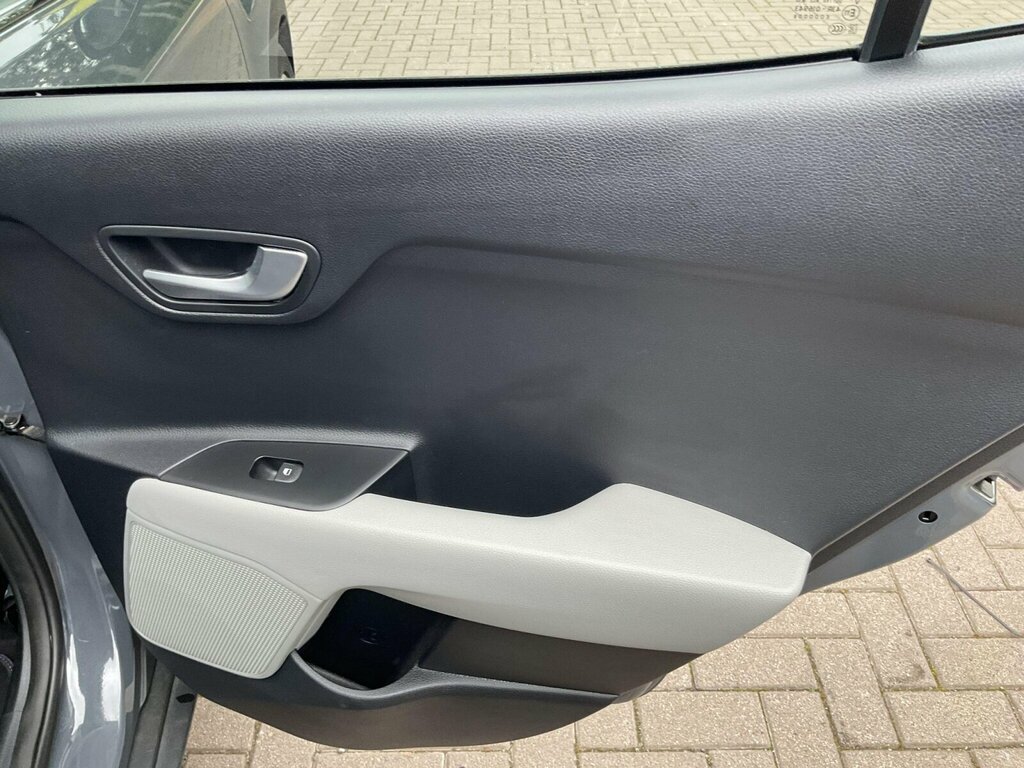 Kia Stonic Stonic 2 Black #25