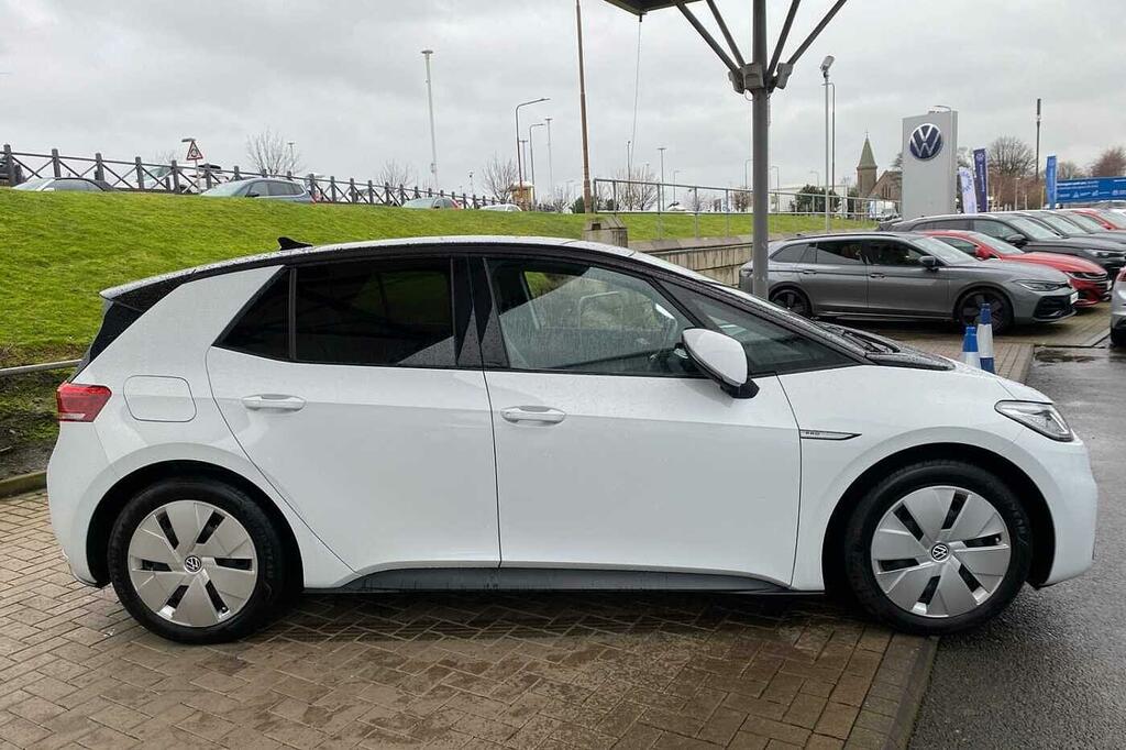 Volkswagen ID.3 150Kw Family Pro Performance White #4
