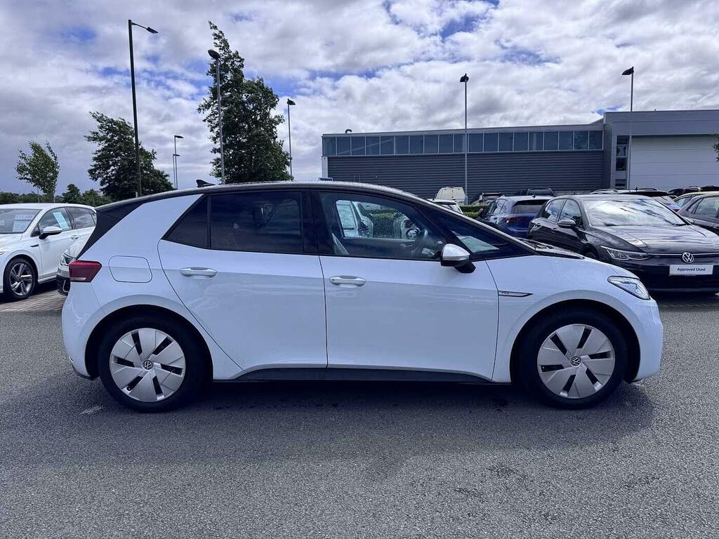 Volkswagen ID.3 150Kw Family Pro Performance ND70VNR White #6