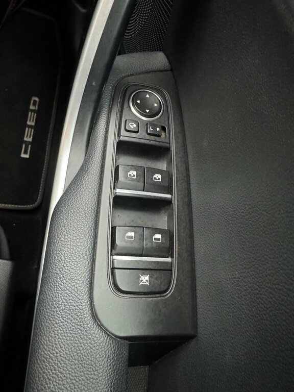 Kia Ceed 3 Isg Brown #16