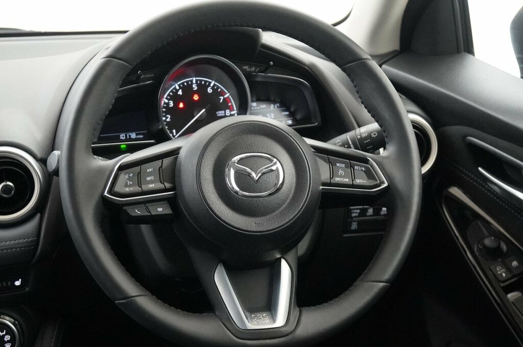 Mazda 2 1.5 E-skyactiv G Mhev Sport Silver #32