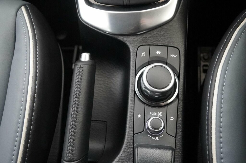 Mazda 2 1.5 E-skyactiv G Mhev Sport Silver #22