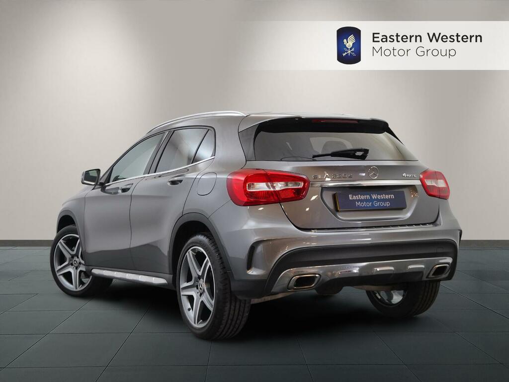 Mercedes-Benz GLA Class Gla 220 D 4Matic Amg Line Grey #2