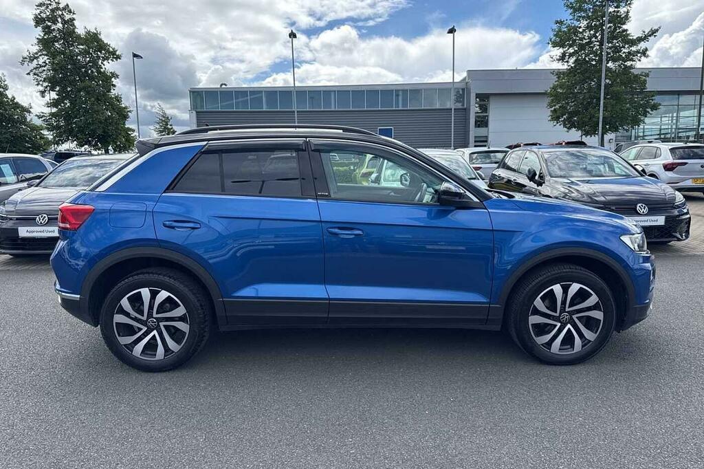 Volkswagen T-Roc 1.5 Tsi Evo Active Dsg Blue #4