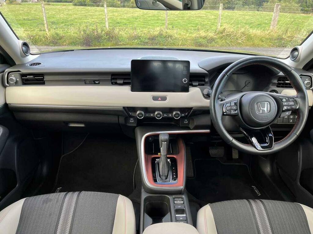 Honda Hr-V Hatchback Beige #17