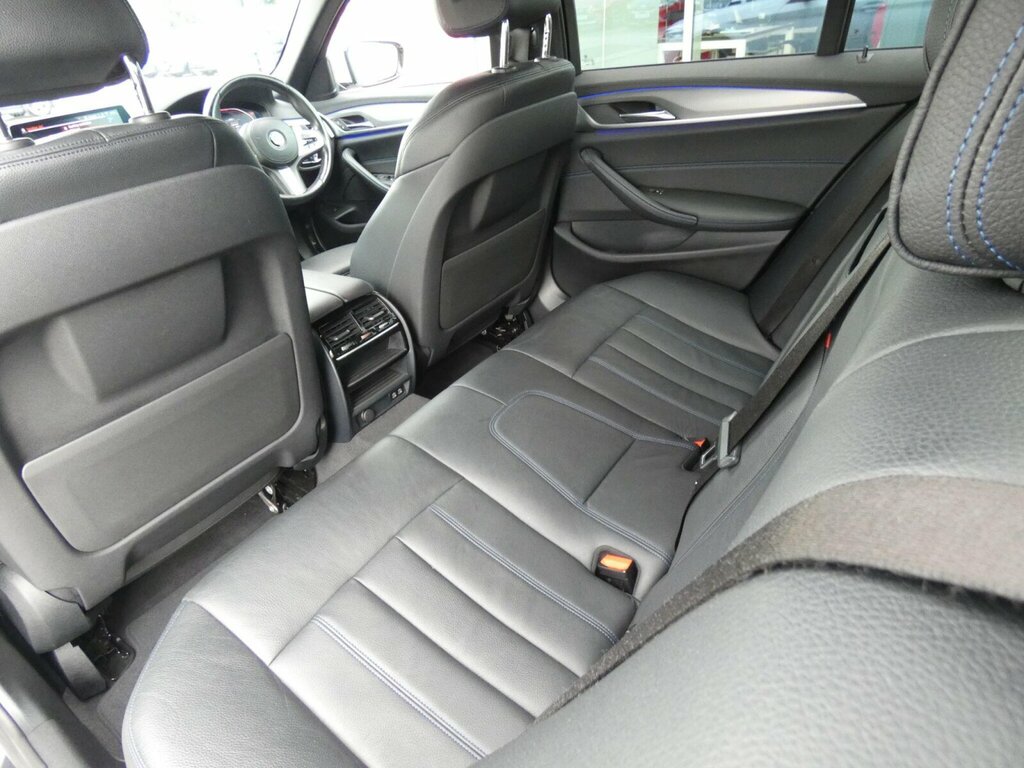 BMW 5 Series Se Silver #12