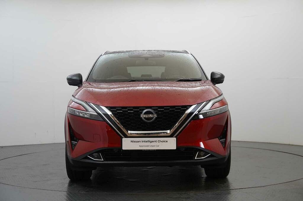 Nissan Qashqai 1.3 Dig-t Mh 140 Tekna With Glass Roof And Drive A Red #4