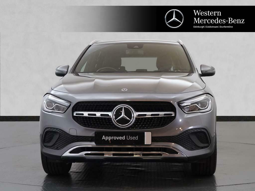 Mercedes-Benz GLA Class Gla 200 Sport Executive Grey #2