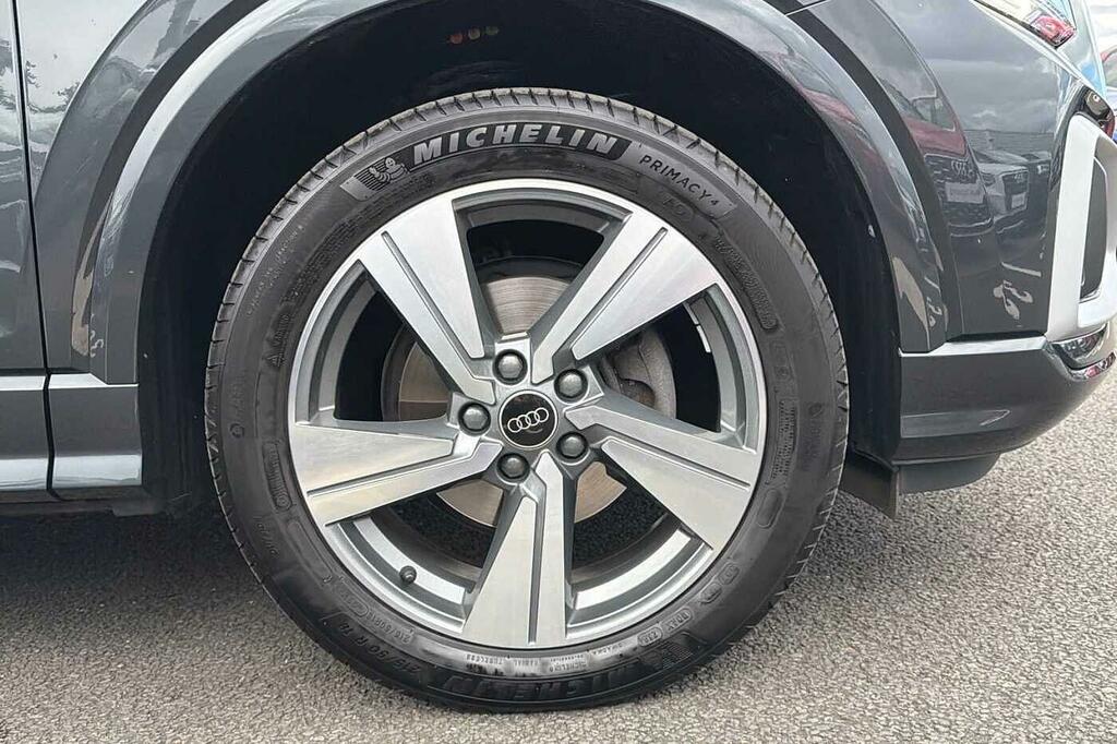 Audi Q2 Sport 35 Tfsi 150 Ps S Tronic Grey #5