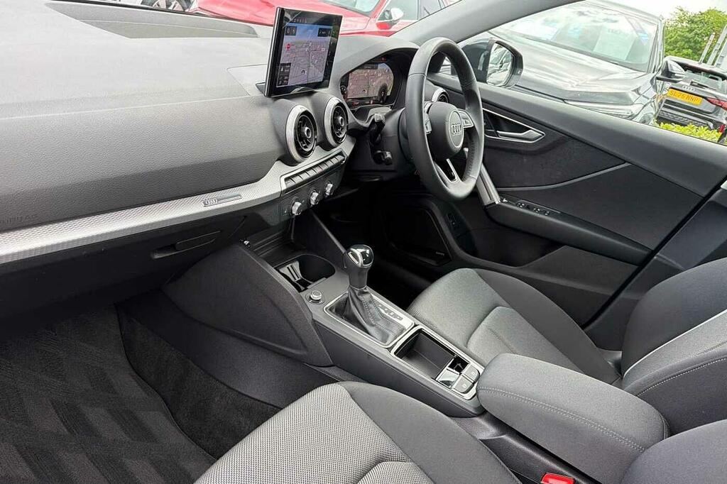 Audi Q2 Sport 35 Tfsi 150 Ps S Tronic Grey #2