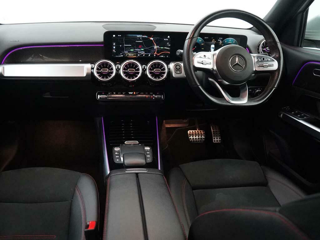 Mercedes-Benz GLB Class Glb 200 Amg Line Premium White #5