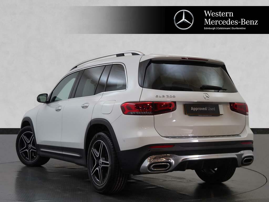 Mercedes-Benz GLB Class Glb 200 Amg Line Premium White #2