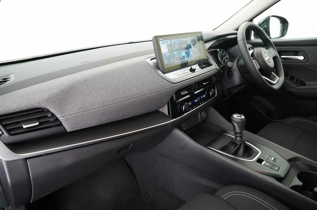 Nissan Qashqai 1.3 Dig-t Mh 140 Acenta Premium With Rear View Cam SN26XWA Grey #2